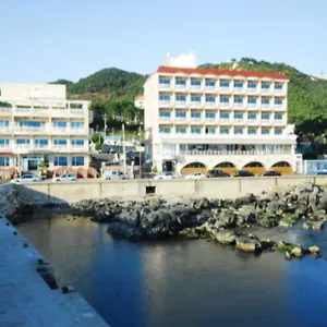 Blue Hotel